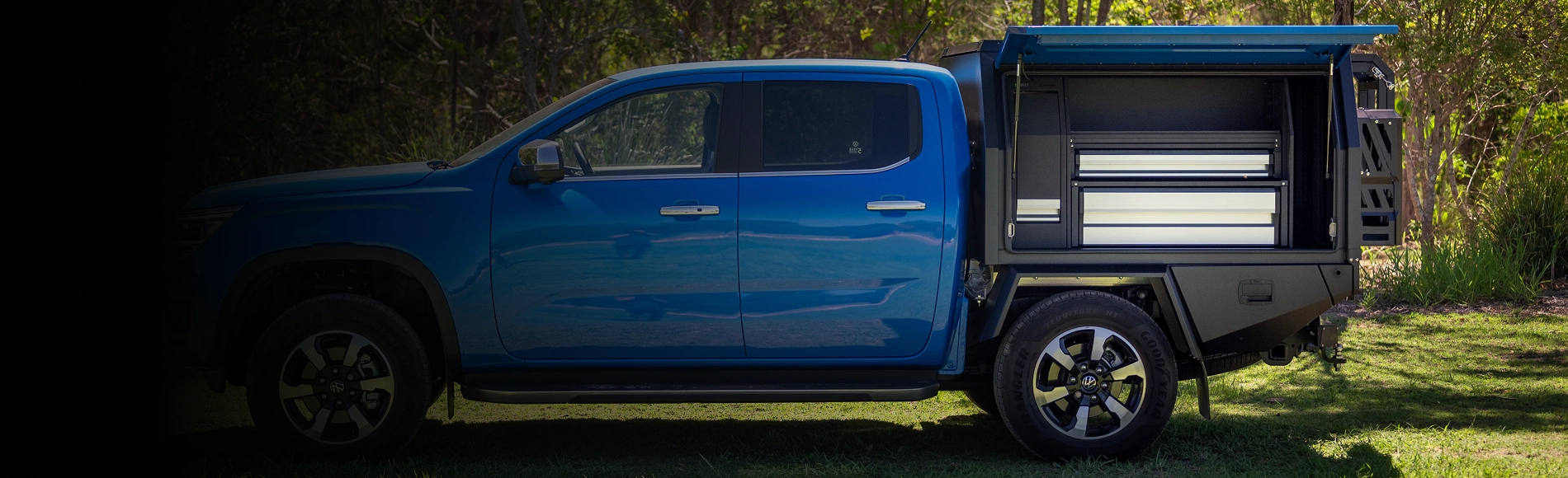 MRT Ford Ranger ute canopy with drawer accessories
