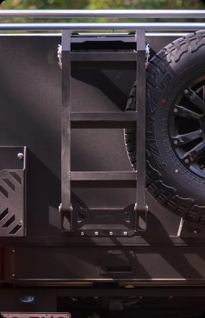 Canopy Ladder for an MRT chassis mount canopy